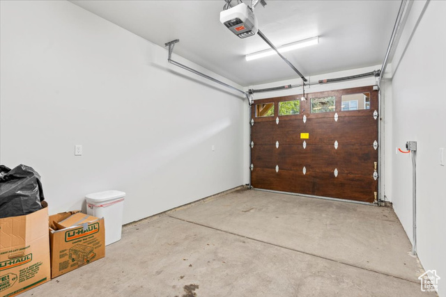 Photo 37 for MLS #2111731 at 1308 Empire Ave