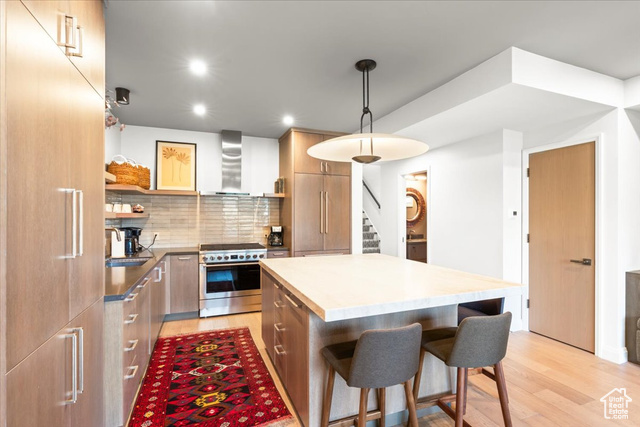 Photo 8 for MLS #2111731 at 1308 Empire Ave
