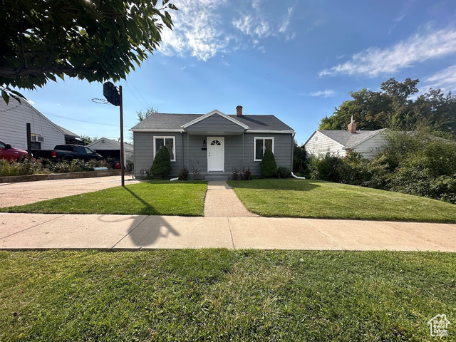 Photo 2 for MLS #2111739 at 3925 Nordin Ave