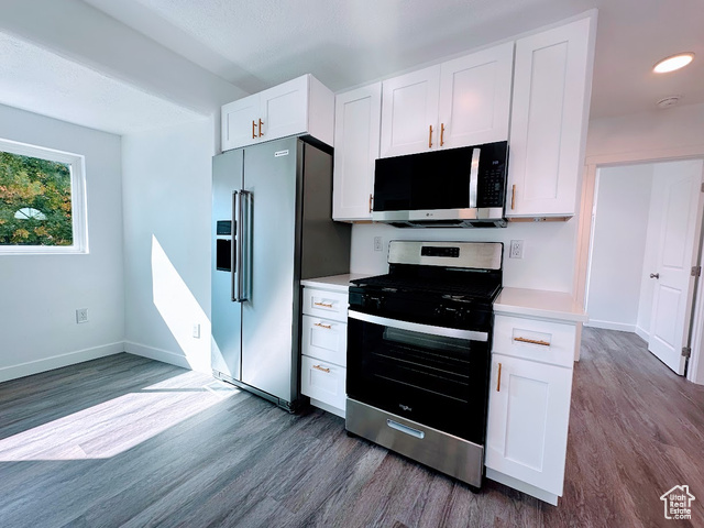 Photo 10 for MLS #2111739 at 3925 Nordin Ave