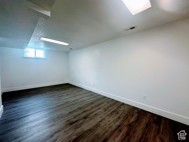 Photo 17 for MLS #2111739 at 3925 Nordin Ave