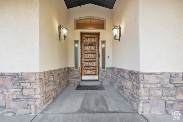 Photo 5 for MLS #2111740 at 1256 Upland Dr