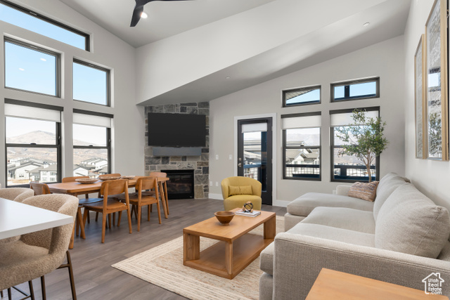 Photo 4 for MLS #2111777 at 1169 W Helling Cir #3-301