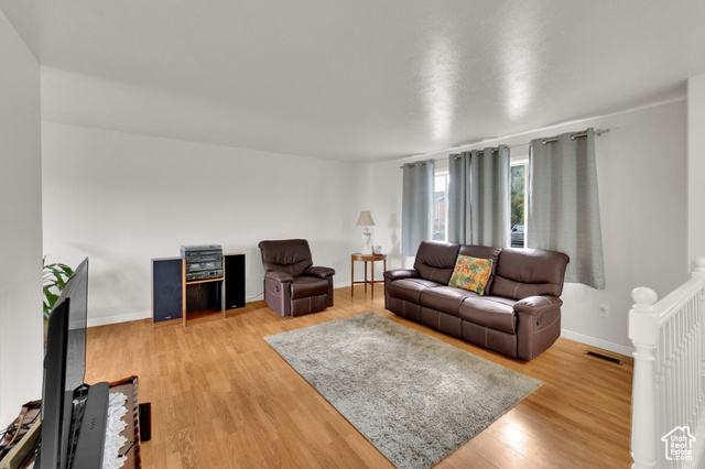 Photo 5 for MLS #2111787 at 2126 W Happiness Dr