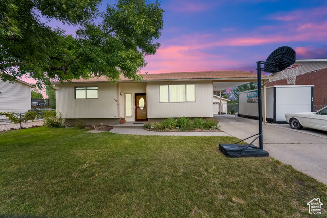 2126 W HAPPINESS DR, Taylorsville UT 84129