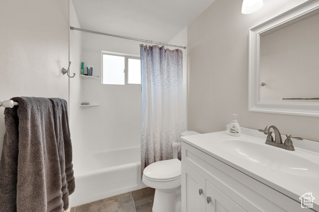 Photo 12 for MLS #2111787 at 2126 W Happiness Dr