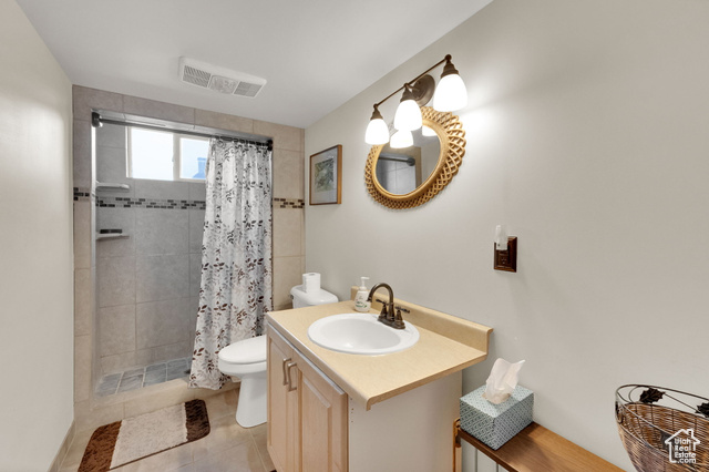 Photo 15 for MLS #2111787 at 2126 W Happiness Dr