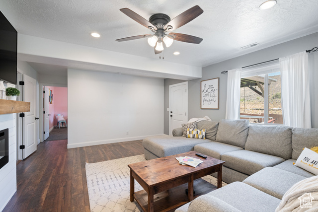 Photo 30 for MLS #2111788 at 785 S Peachtree Dr