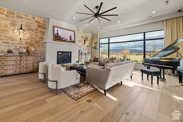 Photo 7 for MLS #2111795 at 5627 W Desert Dream