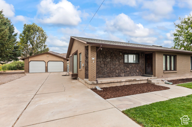 Photo 5 for MLS #2111817 at 248 S Center St