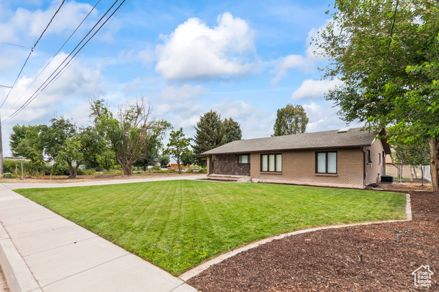 Photo 4 for MLS #2111817 at 248 S Center St
