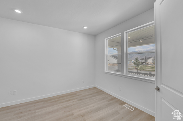 Photo 9 for MLS #2111829 at 3182 E Canyon Meadows Dr #212