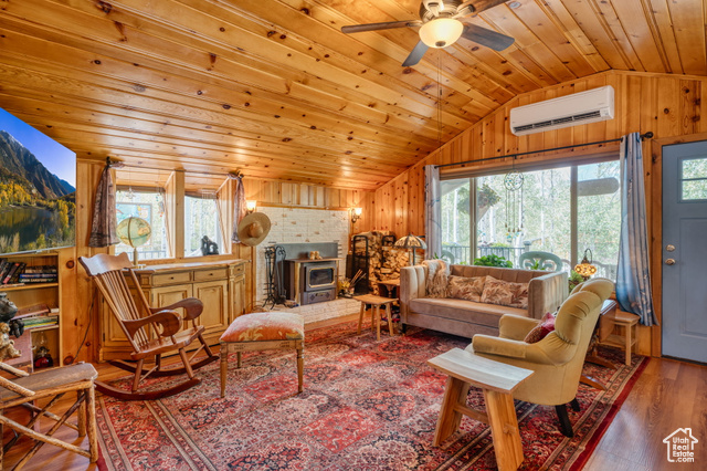 Photo 6 for MLS #2111858 at 714 Spotted Fawn Way