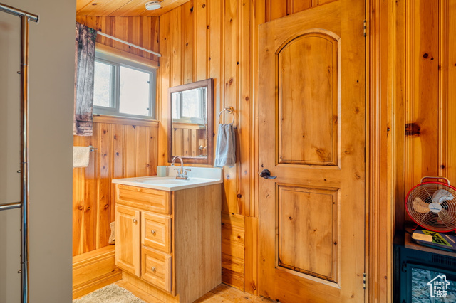 Photo 21 for MLS #2111858 at 714 Spotted Fawn Way