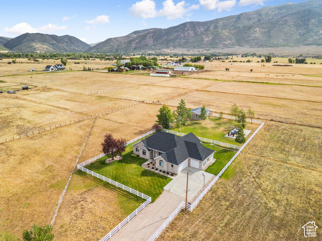 Photo 4 for MLS #2111872 at 3994 N New Ln