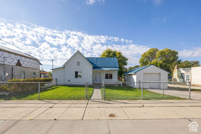 47 E DEPOT ST, Weston ID 83286
