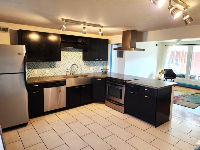 370 W 800 N #8
                     MLS #2111960