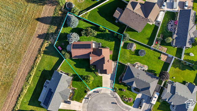 Photo 14 for MLS #2111978 at 572 Aspen Cir