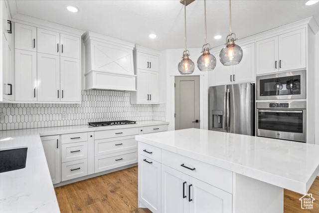 Photo 5 for MLS #2111996 at 4104 E Mount Airey Dr