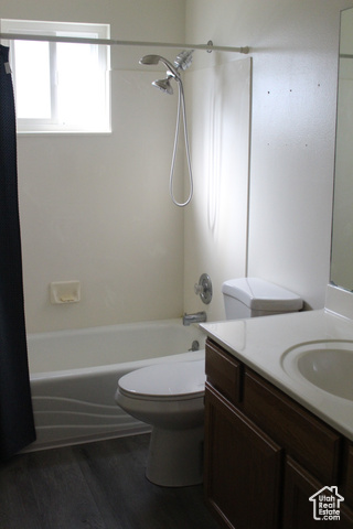 Photo 8 for MLS #2112004 at 2132 W 450 North