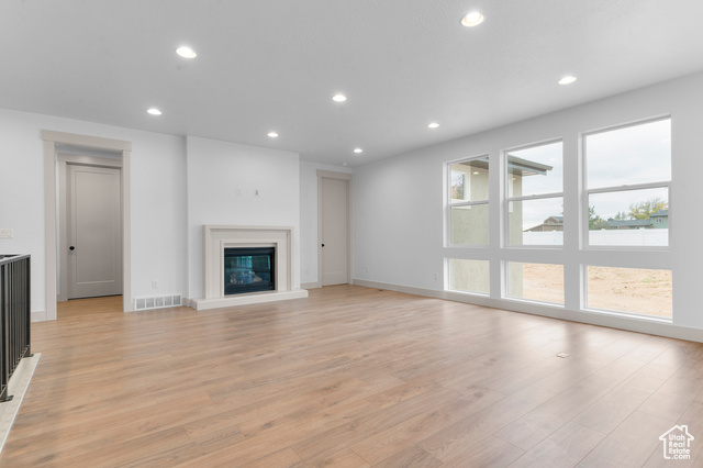 Photo 10 for MLS #2112044 at 1583 S Williams Dr