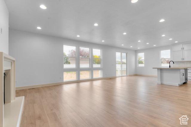 Photo 9 for MLS #2112044 at 1583 S Williams Dr