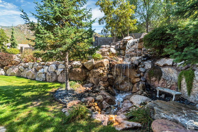 Photo 70 - 46 E Lone Hollow Dr, Sandy UT 84092