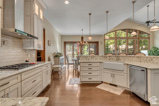 Photo 22 - 46 E Lone Hollow Dr, Sandy UT 84092