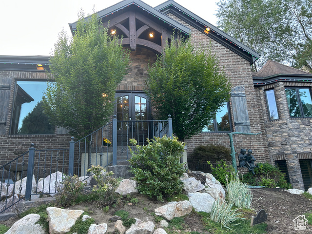 Photo 2 - 46 E Lone Hollow Dr, Sandy UT 84092