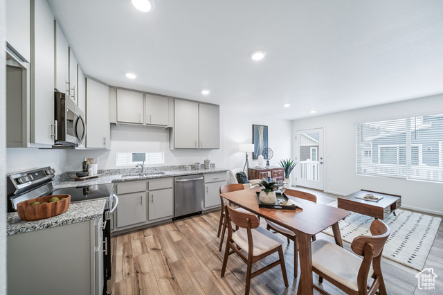 Photo 2 for MLS #2112110 at 82 N Bear River Rd #141
