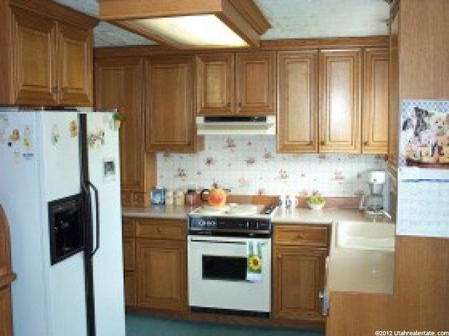 6918 Rena Cir, Midvale, UT 84047 — photo 5
