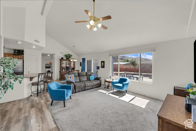 Photo 4 for MLS #2112174 at 40 E Cyndi Ln
