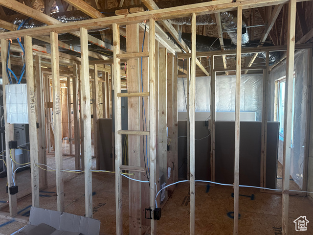 Photo 8 for MLS #2112176 at 2414 W Santa Fe Dr