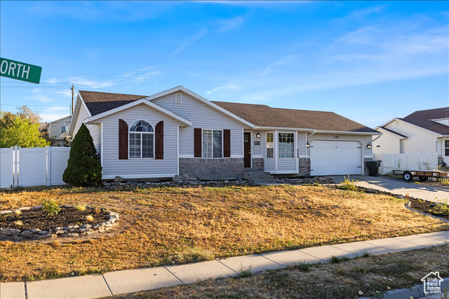 Photo 2 for MLS #2112181 at 588 E 1030 North