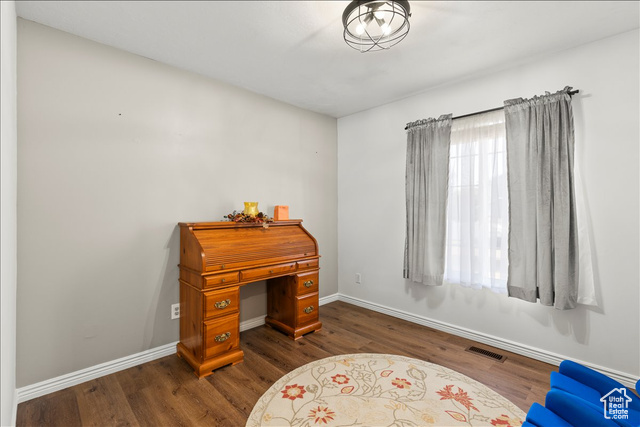 Photo 12 for MLS #2112181 at 588 E 1030 North