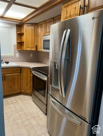 Photo 7 for MLS #2112203 at 5003 S 2825 West