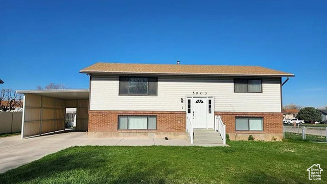 5003 S 2825 W, Roy UT 84067