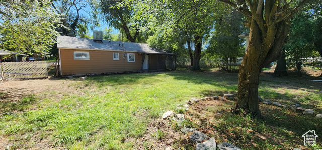 Photo 17 for MLS #2112206 at 250 9th St