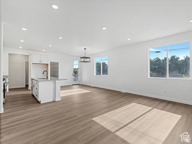 Photo 8 for MLS #2112210 at 1727 W Brocious Way #302