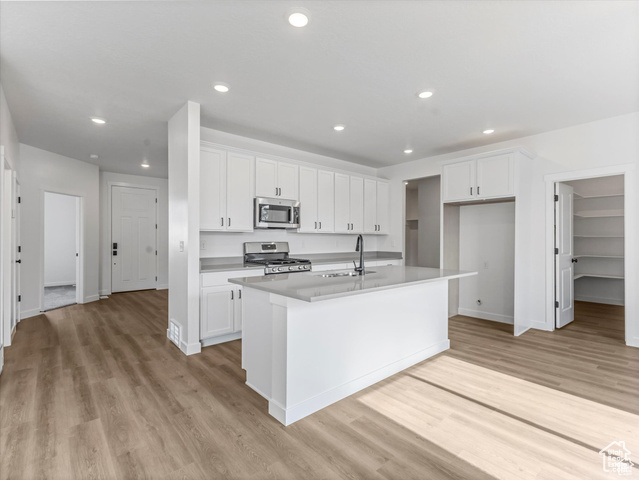 Photo 4 for MLS #2112210 at 1727 W Brocious Way #302