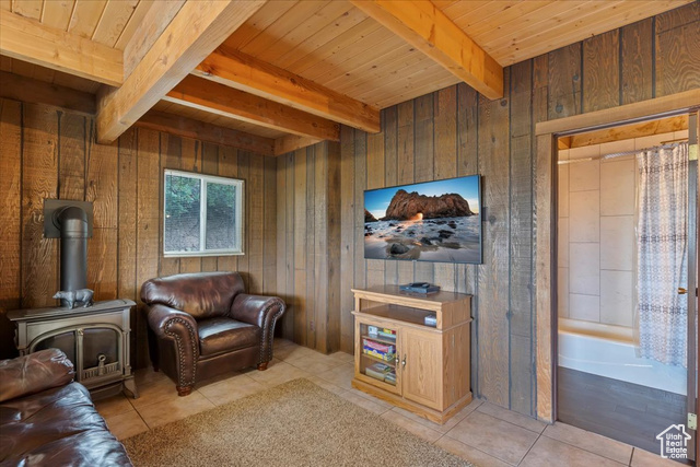 Photo 7 for MLS #2112217 at 212 N Pine Dr #38
