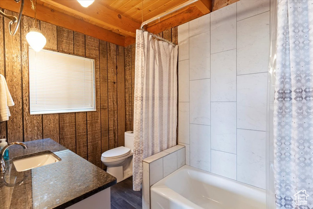 Photo 10 for MLS #2112217 at 212 N Pine Dr #38