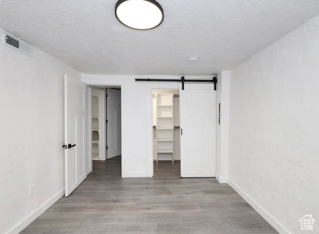 Photo 13 for MLS #2112219 at 511 E Douglas St