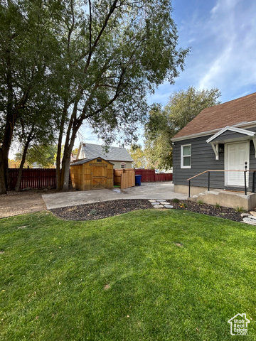 Photo 7 for MLS #2112219 at 511 E Douglas St