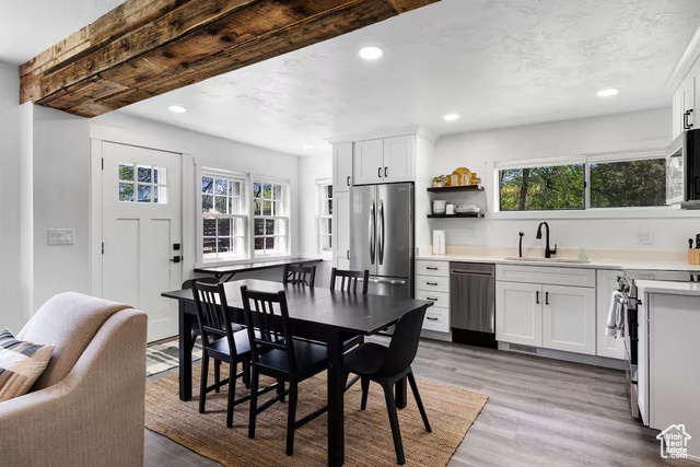Photo 5 for MLS #2112233 at 225 W 1st North St #9