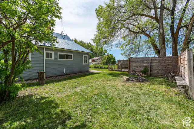 Photo 22 for MLS #2112233 at 225 W 1st North St #9
