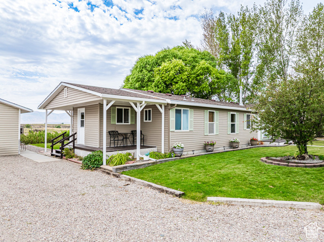 Photo 2 for MLS #2112271 at 3500 W 2800 North