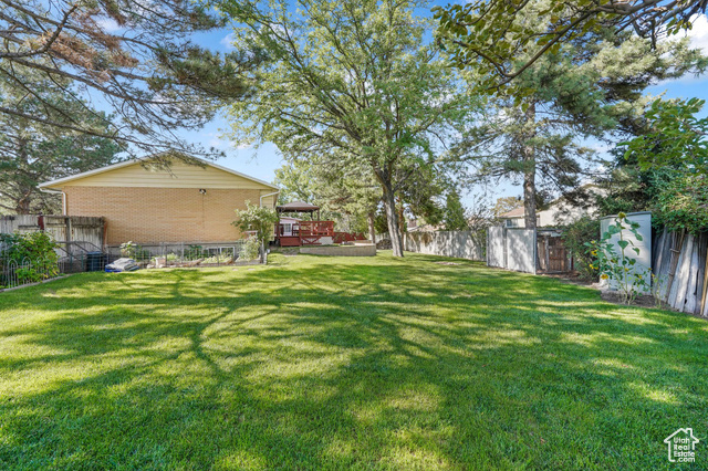 Photo 30 for MLS #2112275 at 5331 Queenswood Dr