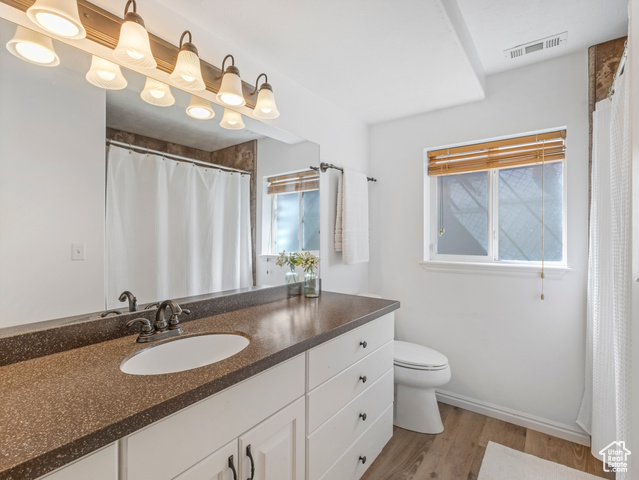 Photo 18 for MLS #2112292 at 1212 W Willow Run Dr
