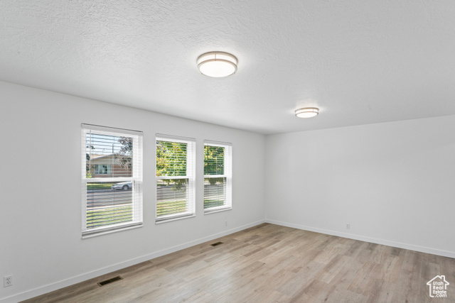 Photo 16 for MLS #2112304 at 1178 N 200 East